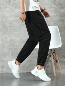 Men Letter Patched Drawstring Carrot Pants