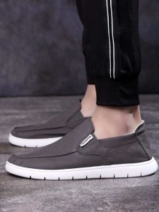 Men Slip On Canvas Loafers