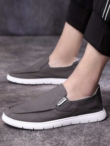 Men Slip On Canvas Loafers