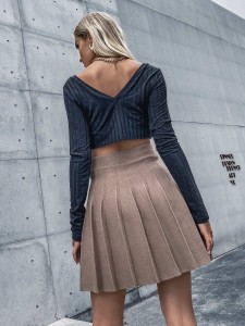 Pleated Knit Skirt