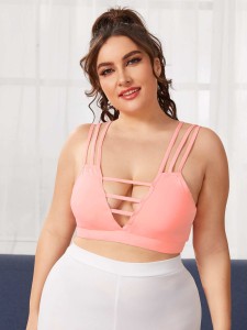 Plus Cut Out Front Sports Bra