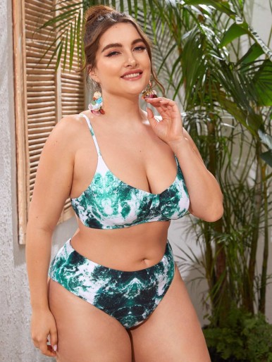 Plus Sea Wave Print Bikini Swimsuit