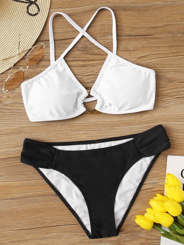 Ring Linked Crisscross Bikini Swimsuit