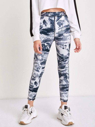 SHEIN Girls All Over Print Crop Leggings