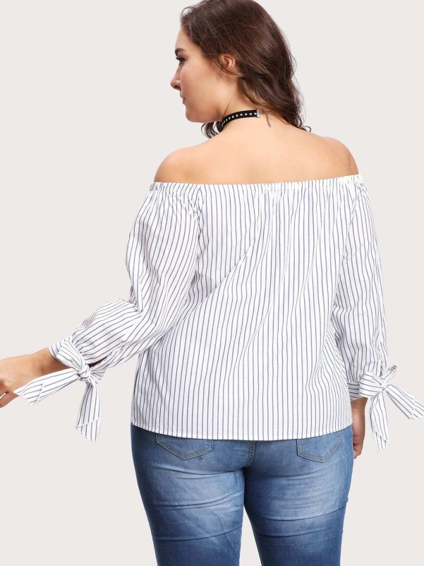 Plus Knotted Cuff Vertical Striped Top