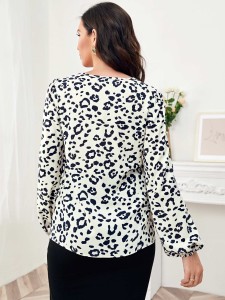 SHEIN Maternity Lantern Sleeve Leopard Print Top