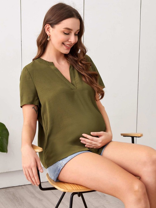 SHEIN Maternity Notch Neck Solid Top