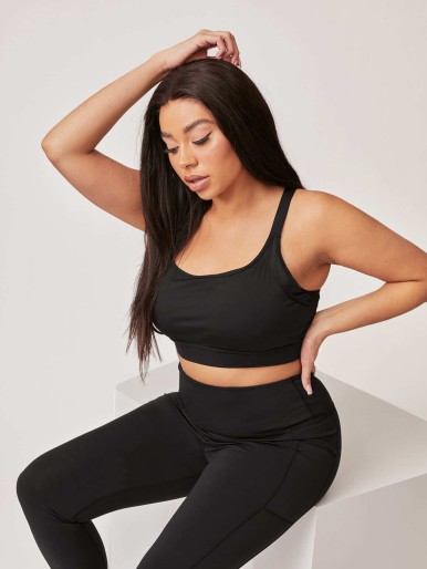 SHEIN Plus Scoop Neck Solid Sports Bra