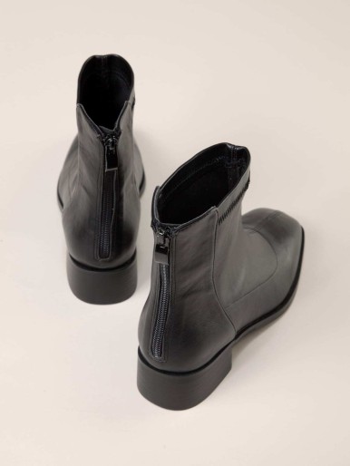 Square Toe Back Zipper Boots