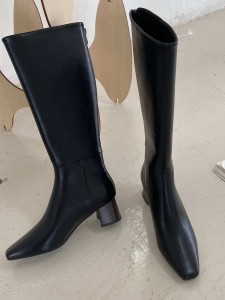 Square Toe Chunky Heeled Knee Boots