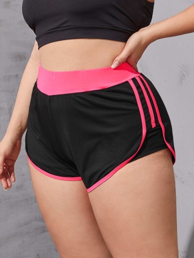 Plus size contrast stripe sport shorts