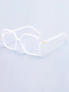 نظارة بإطار شفاف مع جراب