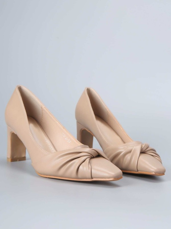 Twist Design Chunky Heeled Court Pumps