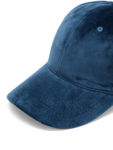 قبعة بيسبول مخملية