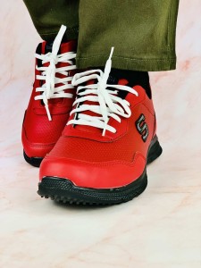 Men's sports shoes, red, with a black sole