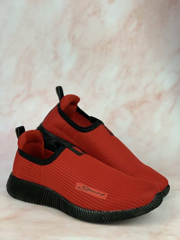 Men's red sports shoes with rubber sole