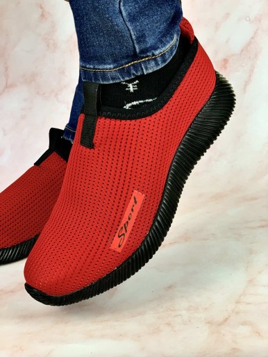 Men's red sports shoes with rubber sole