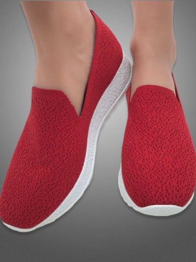 حذاء نسائي  احمر رياضي قماشي نعل  مطاطي