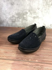 Women's navy blue canvas shoes with beads, rubber sole