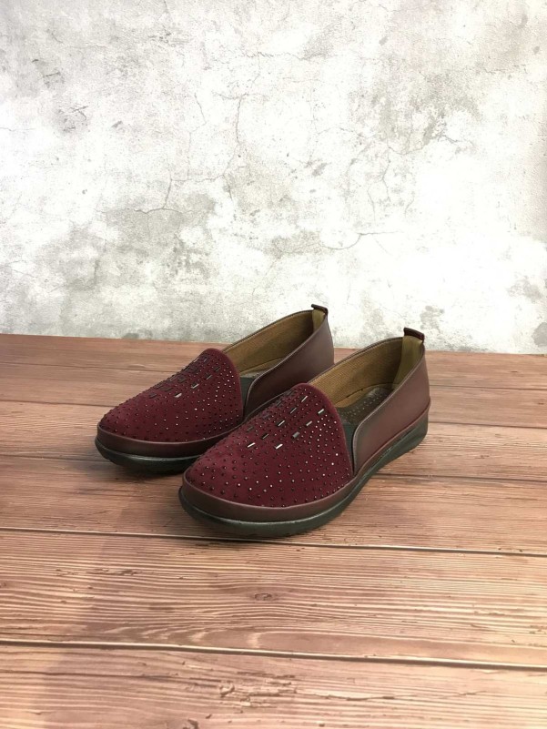 Women's red canvas shoes with beads, rubber sole