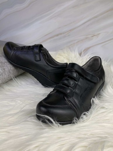 Comfortable black open women's shoes with leather straps, medical mid heel
