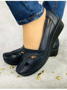 Comfortable open shoes for women in navy blue leather with leather straps, medical medium heel