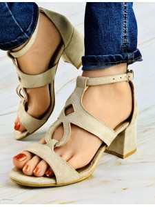 Women's leather sandal with stitching, medium heel