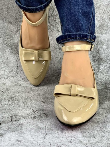 Comfortable shiny beige medical shoes for women