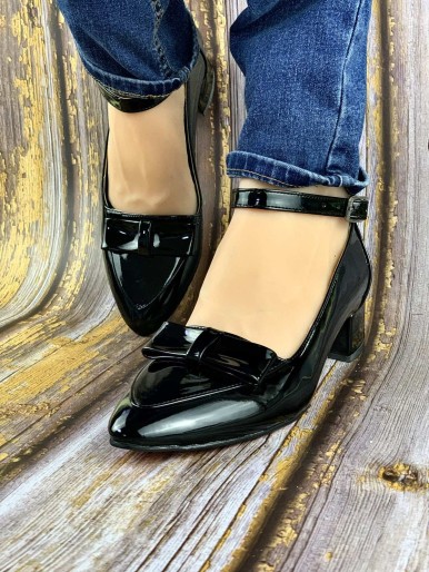 Comfortable black shiny medical women's shoes