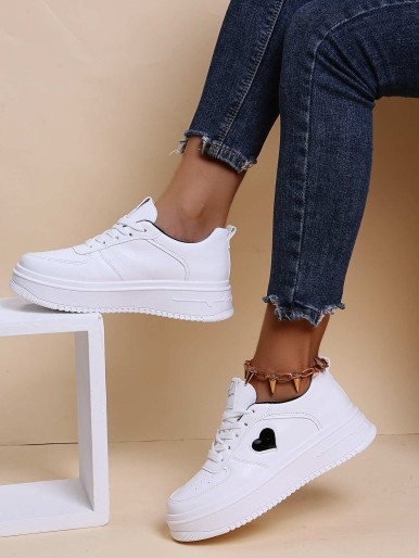 Heart Graphic Lace-up Front Skate Shoes