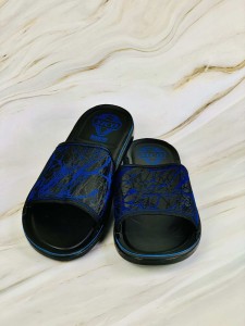 Men's black and blue slippers