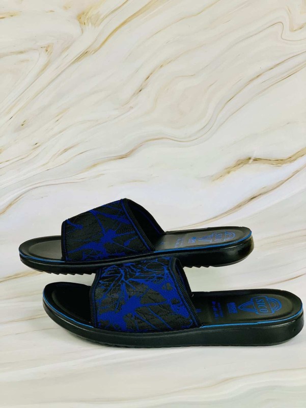 Men's black and blue slippers