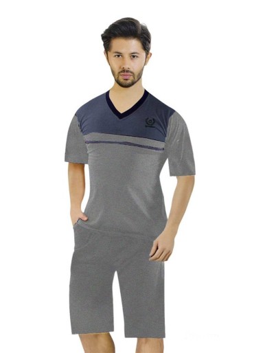 Men's gray two-piece pajamas