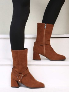 Ring Linked Chunky Heeled Boots