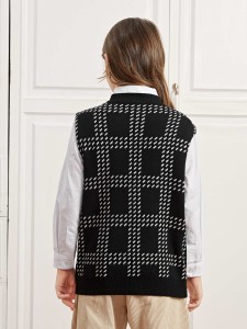 SHEIN Girls Plaid Pattern Sweater Vest Without Blouse