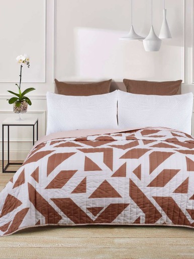 Geometric Pattern Bedspread