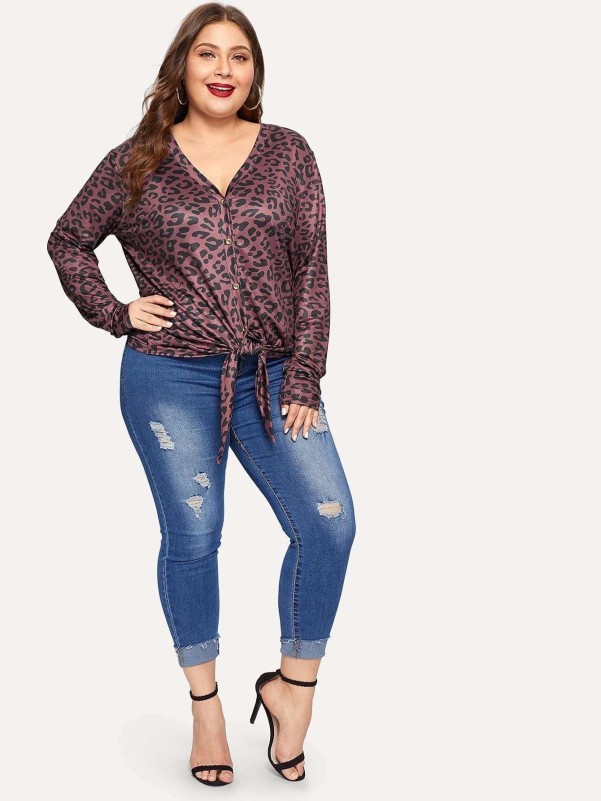 Plus Knot Hem Buttoned Leopard Tee