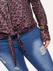 Plus Knot Hem Buttoned Leopard Tee