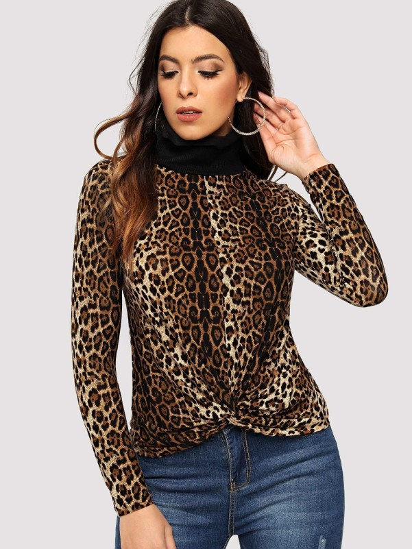 Twist Leopard Print High-neck Tee