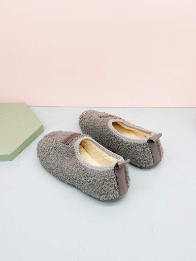 حذاء مسطح منفوش صغير الحجم للأولاد