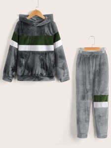 Boys Color Block Velvet Sweatshirt & Sweatpants