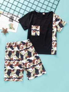 Boys Contrast Camo Panel Pocket Front Tee & Shorts