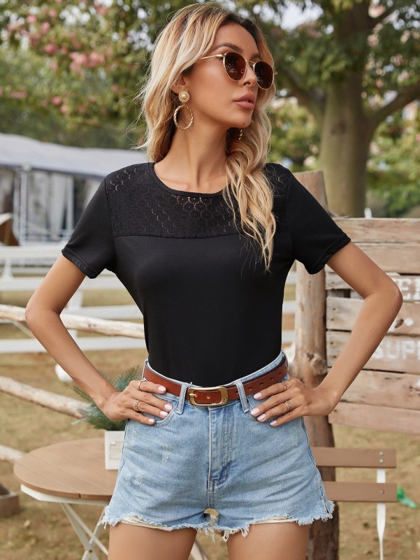 Contrast Lace Cut Out Tie Back Crop Tee