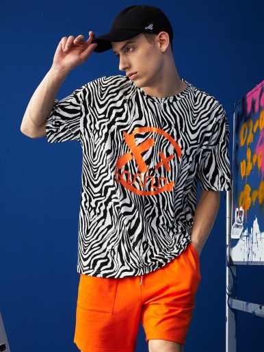 SHEIN Men Cartoon Graphic Zebra Striped Tee