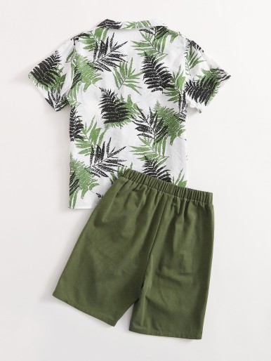 SHEIN Boys Notched Collar Plants Print Blouse & Shorts Set