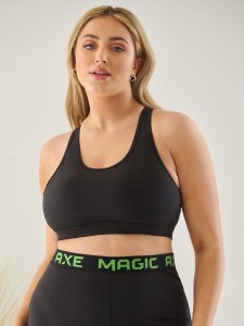 Plus Medium Support Solid Criss Cross Sports Bra