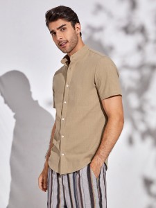 SHEIN Men Single Breasted Solid Shirt