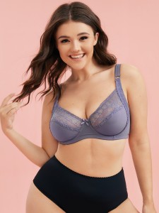 Plus Floral Lace Underwire Bra