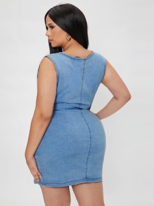 Plus Zip Up Scoop Neck Denim Dress