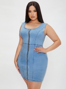 Plus Zip Up Scoop Neck Denim Dress